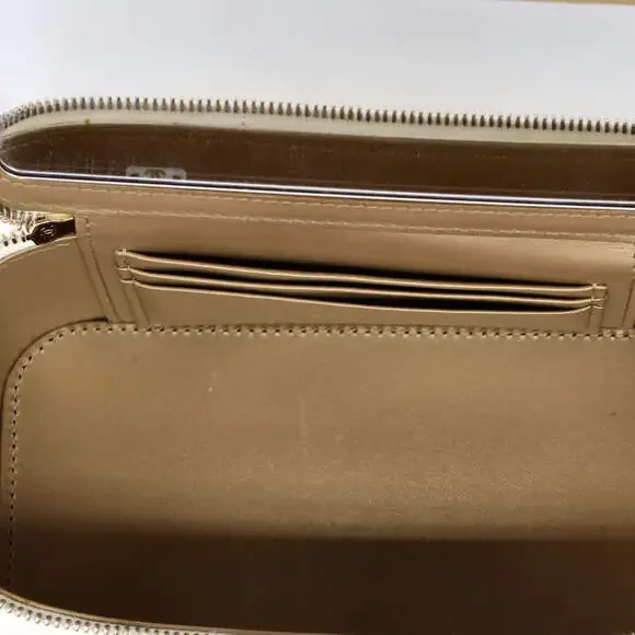 Chanel Pearl Crush Vanity Case With #227203C36B - Picture 5 of 8